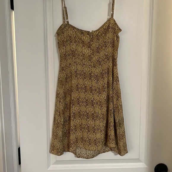 Skylar + Madison dress - Picture 2 of 2